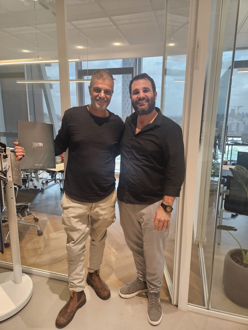 רגע חתימה 30