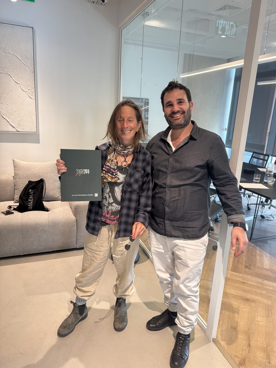 רגע חתימה 6